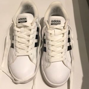 Adidas Advantage Cloudform sneakers